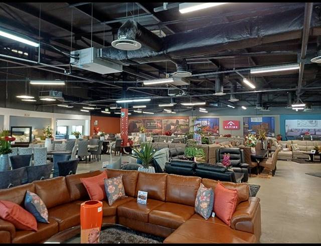 BUSINESS PROPERTY TO RENT IN ROOIHUISKRAAL